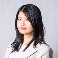 大林 千聡 氏