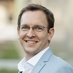 シュテファン・クルーグ（Dr. Stefan Krug）氏（博士）