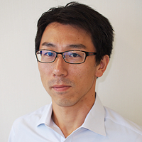 岩倉 淳氏
