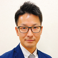 小泉 友昂氏