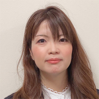 坂田 香織 氏