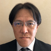 近藤 忍 氏