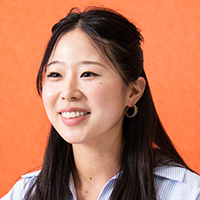 野崎 絵里佳 氏