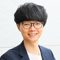 阿部 一真 氏