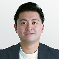 鳴海 佑紀 氏