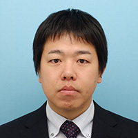 小淵 啓介 氏