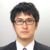 高根 健一 氏
