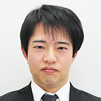 京盛 健一 氏