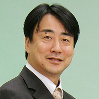 石川 雄一 氏