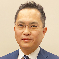 松田 克巳 氏