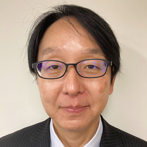 森本 賢治 氏