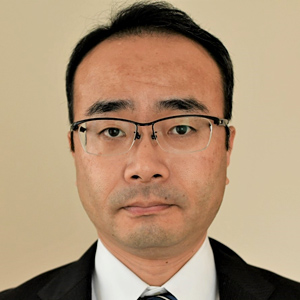 日向 俊行 氏