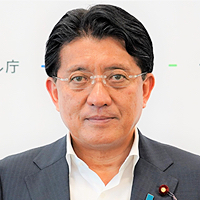 平井 卓也