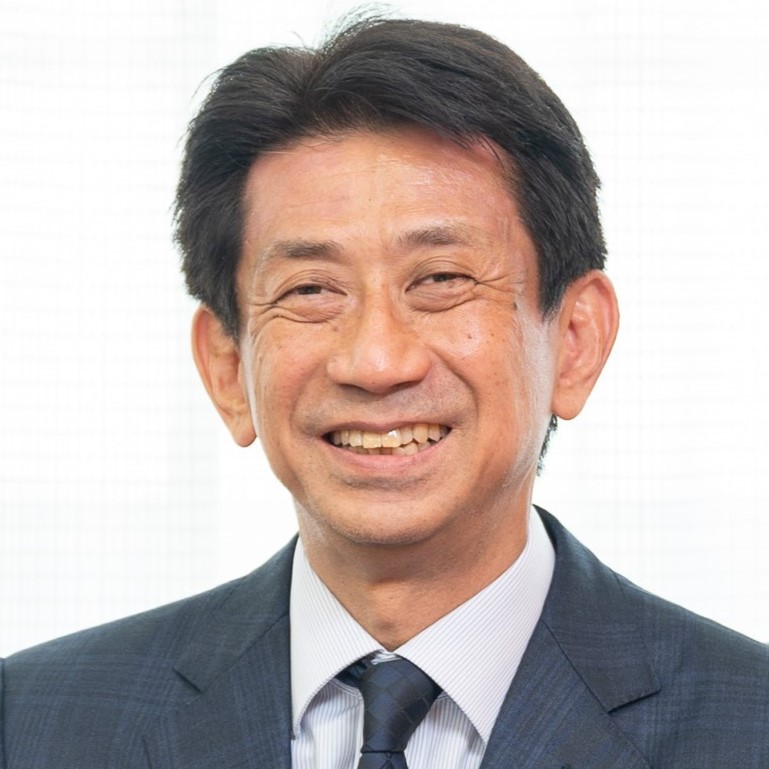 内田 忠 氏