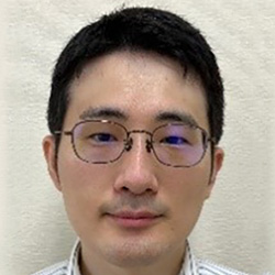 野田 俊太郎 氏
