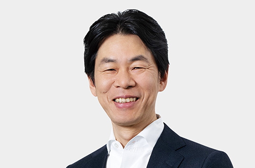 向野 孔己 氏