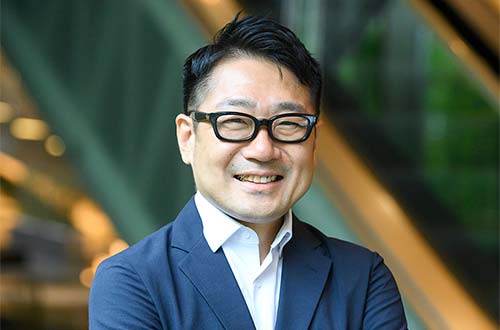 岡田 隆太朗 氏