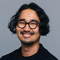 小村 亮 氏