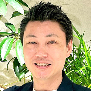 上山 哲史