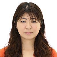 窪田 彰子氏