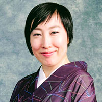 横井 羽衣子 氏