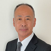 堀内 英行 氏