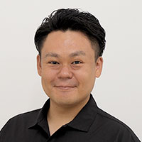 小林 隼人 氏