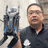 岡田正義 氏