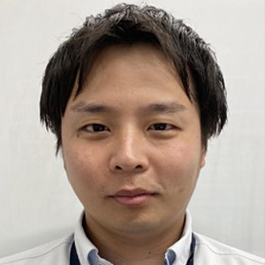 瓦林 亘 氏