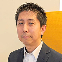 氏