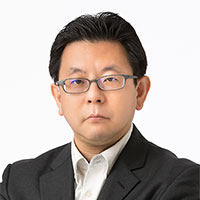 赤山 真一 氏
