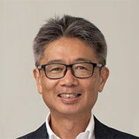 板橋 祐一 氏