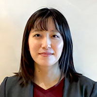 三村 優里香 氏