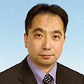 鈴木輝彦氏