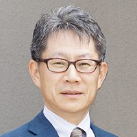 近藤 芳人 氏
