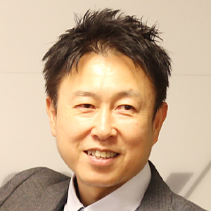 扇 健一 氏