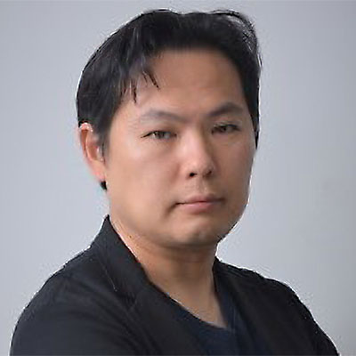山根 圭輔 氏
