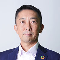 久保井 慎一 氏
