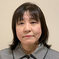 石野 智子 氏