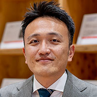 石橋 金徳 氏
