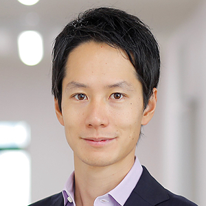 角田 望 氏