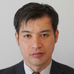 米村 滋人 氏