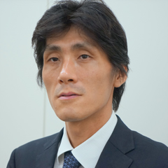 中島 由貴 氏