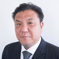 関原 弘隆 氏