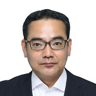 喜山 和典 氏