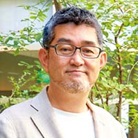 岩井 陽二 氏