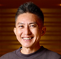 橋谷 信一 氏