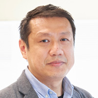 Yin Lei 氏