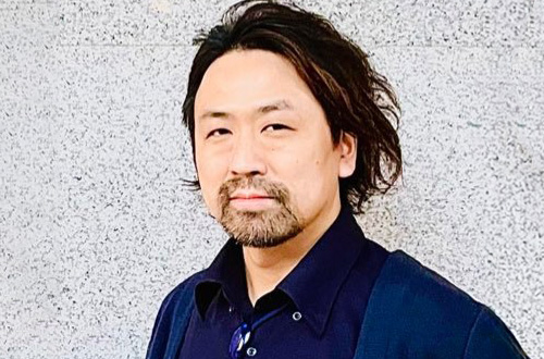 進藤 圭 氏